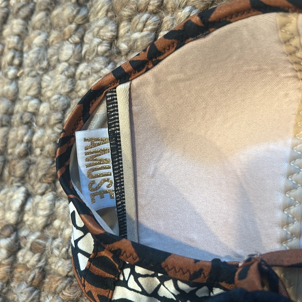 AMUSE Swim Brown Black Aztec Strapless Bikini Top Size Medium - Picture 5 of 6